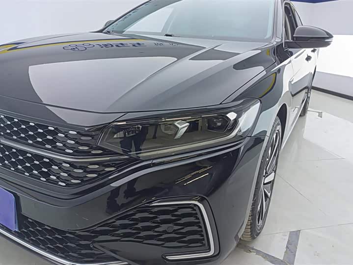 Фото 5 - Volkswagen Passat