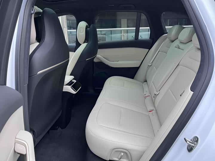 Фото 9 - Nio ES6