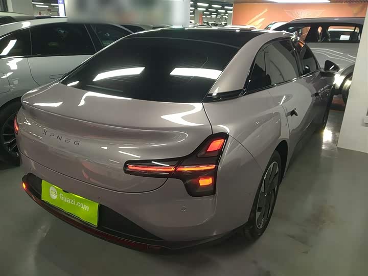 Фото 7 - XPeng Mona M03