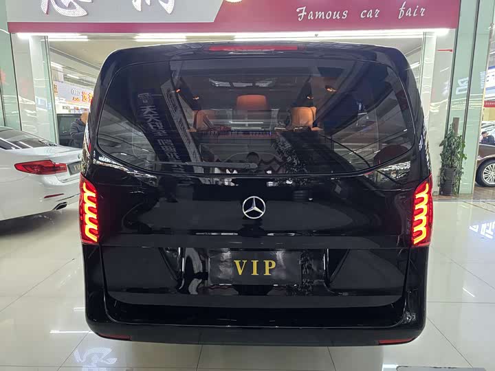 Фото 6 - Mercedes-Benz Vito