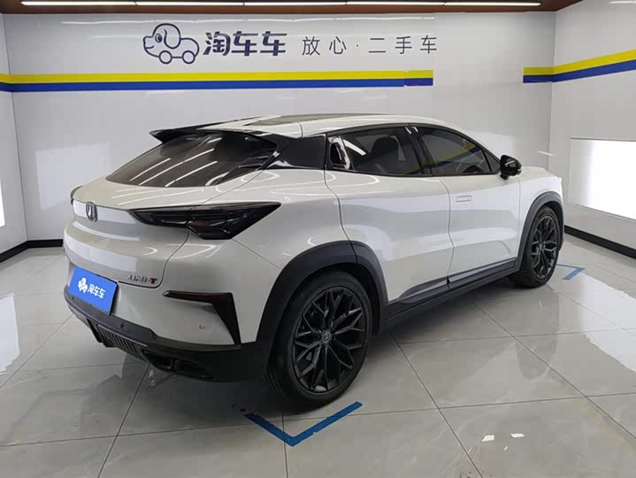 Фото 3 - Changan UNI-T