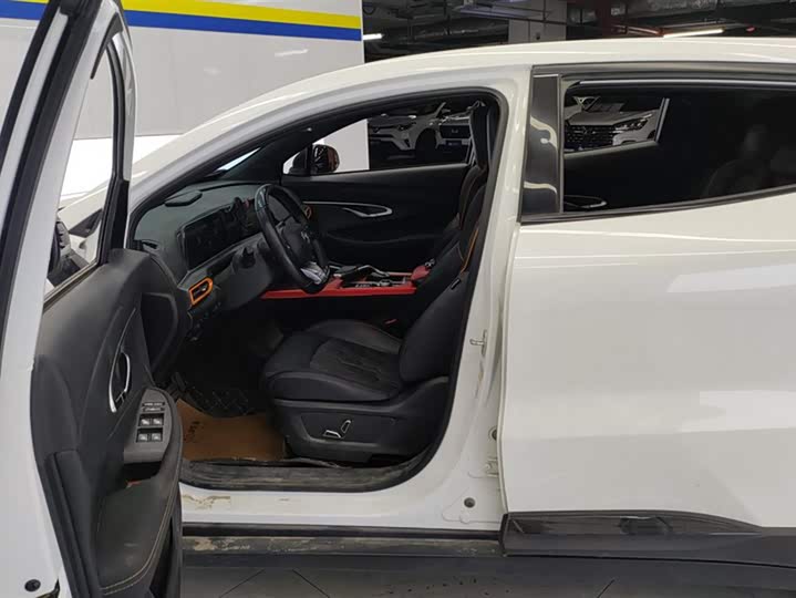 Фото 9 - Changan UNI-T