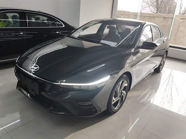 Фото 1 - Hyundai Elantra N line