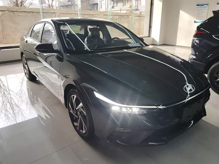 Фото 4 - Hyundai Elantra N line