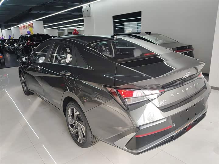 Фото 5 - Hyundai Elantra N line