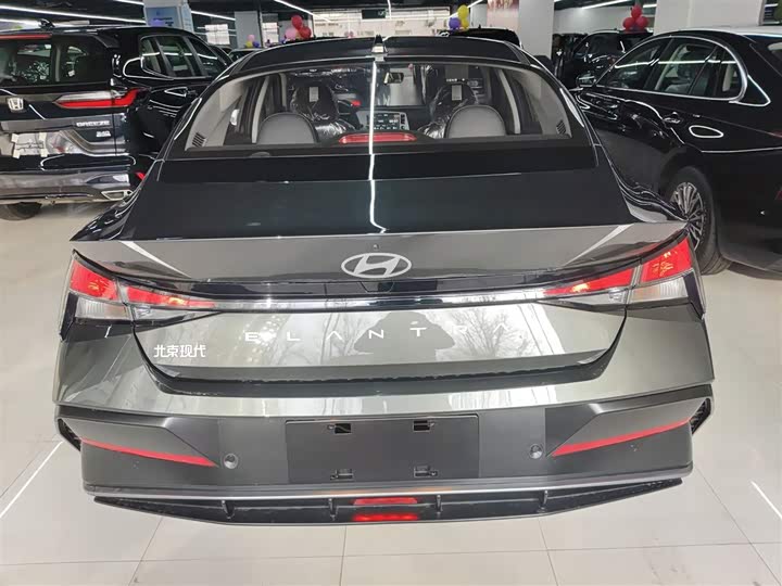 Фото 6 - Hyundai Elantra N line