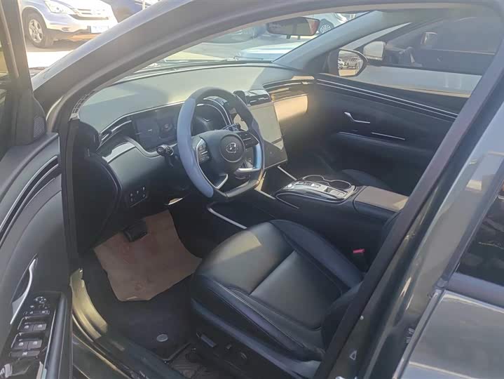 Фото 9 - Hyundai Tucson L