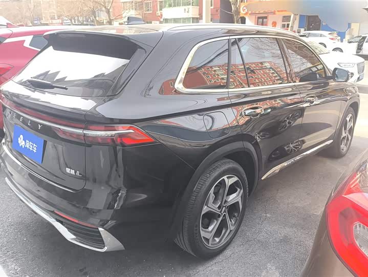 Фото 3 - Geely Monjaro