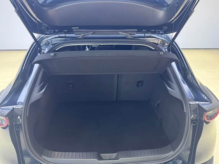 Фото 7 - Mazda CX-30