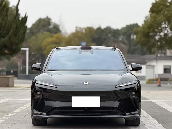 Фото 3 - Nio ET5T