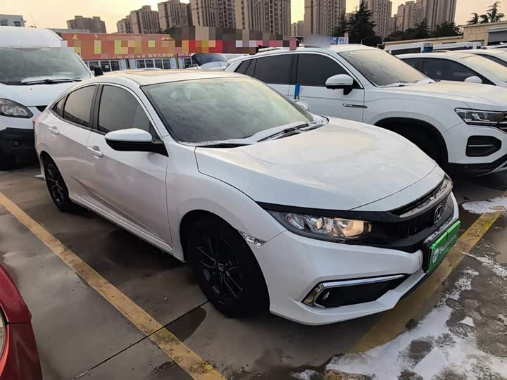 Фото 4 - Honda Civic