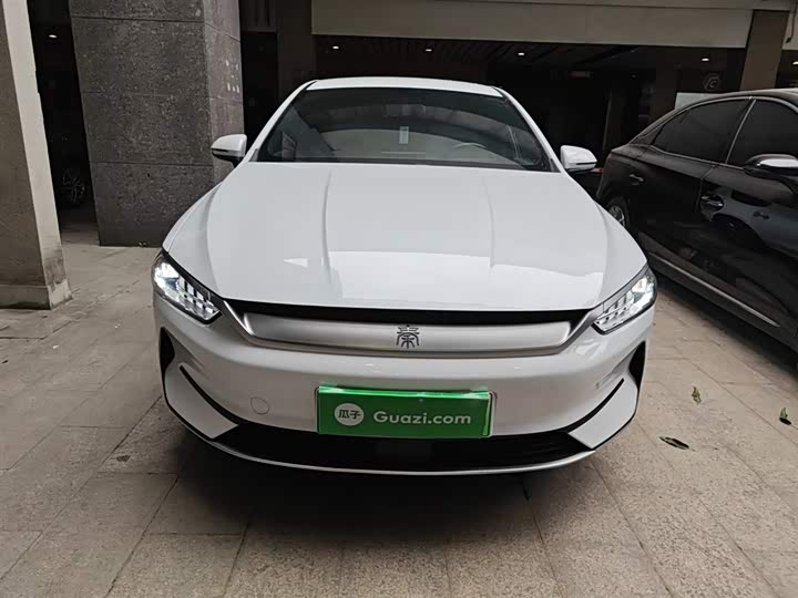 Фото 3 - BYD Qin Plus