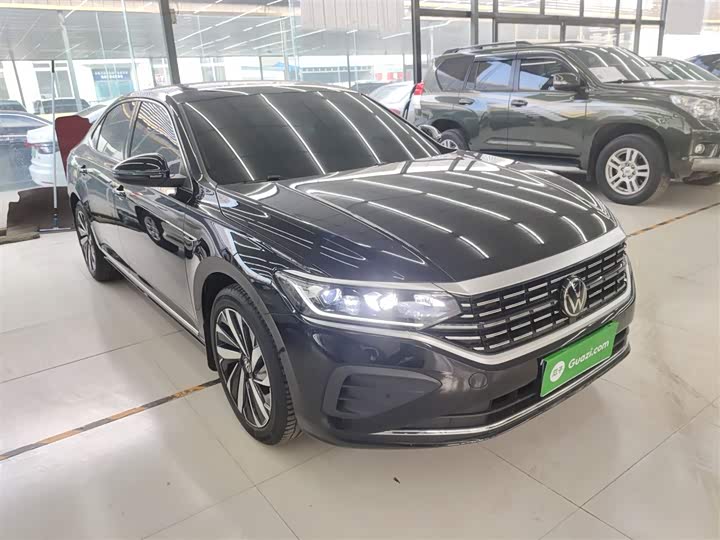 Фото 4 - Volkswagen Passat