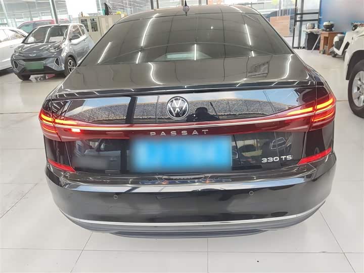 Фото 6 - Volkswagen Passat