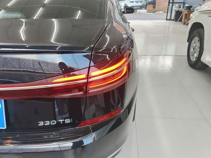 Фото 8 - Volkswagen Passat