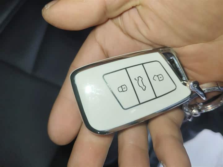 Фото 9 - Volkswagen Passat