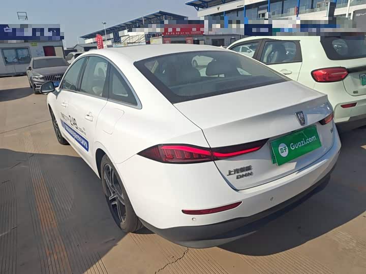 Фото 5 - Roewe D7