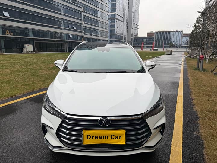 Фото 2 - BYD Song Max Hybrid