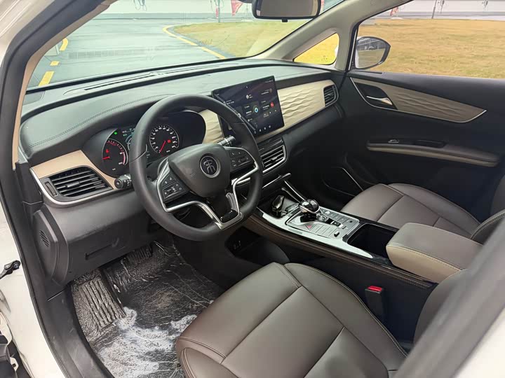 Фото 8 - BYD Song Max Hybrid