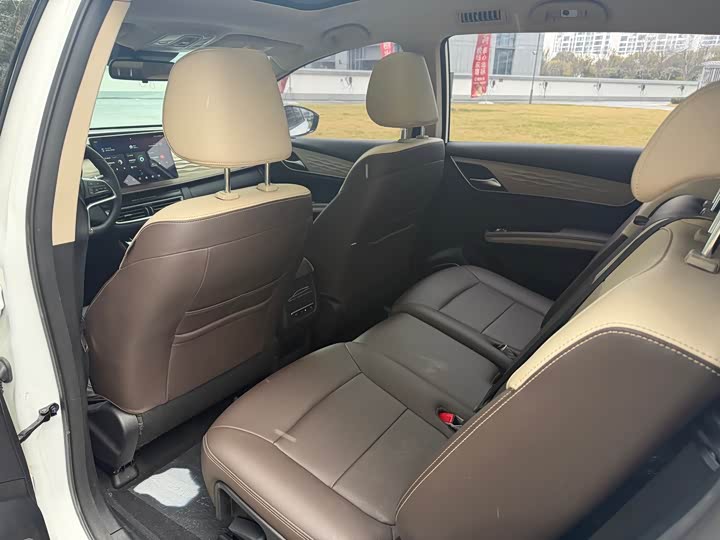 Фото 9 - BYD Song Max Hybrid