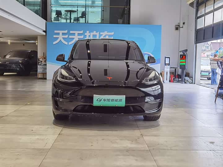 Фото 2 - Tesla Model Y