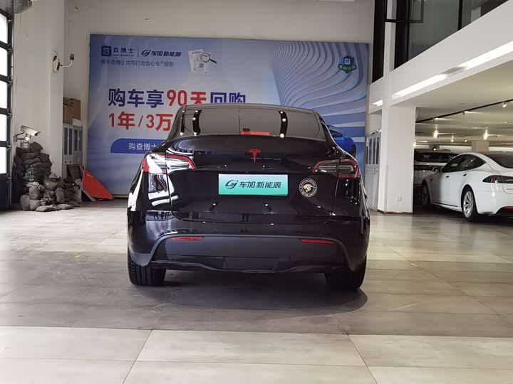 Фото 7 - Tesla Model Y