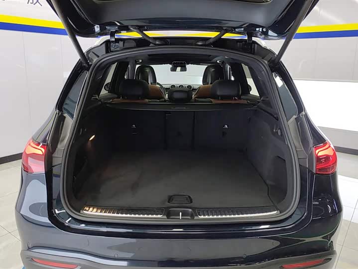 Фото 4 - Mercedes-Benz GLC-Class