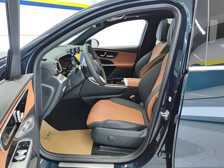 Фото 9 - Mercedes-Benz GLC-Class