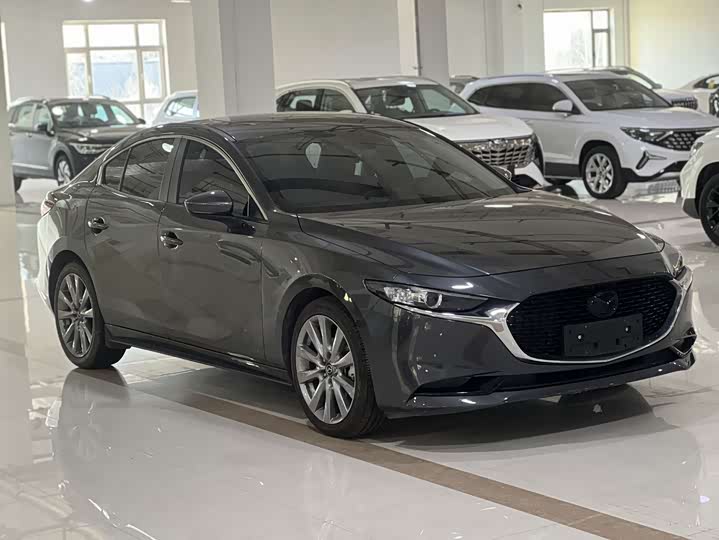 Фото 3 - Mazda 3 (Axela)