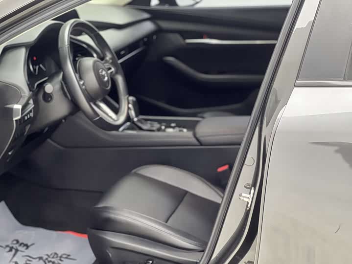 Фото 5 - Mazda 3 (Axela)