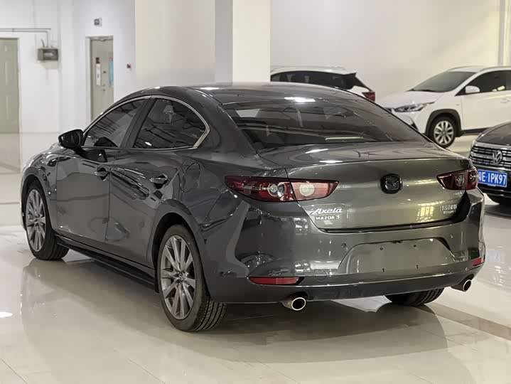 Фото 9 - Mazda 3 (Axela)