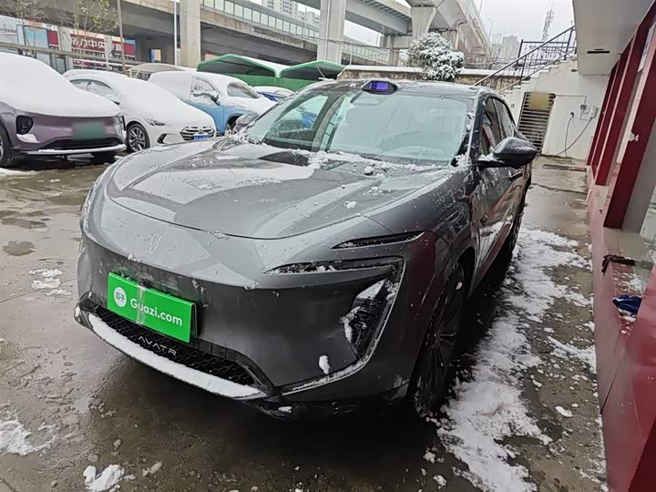 Фото 2 - Avatr 07