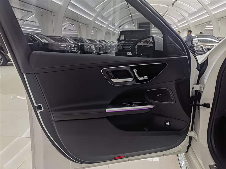 Фото 5 - Mercedes-Benz C-Class