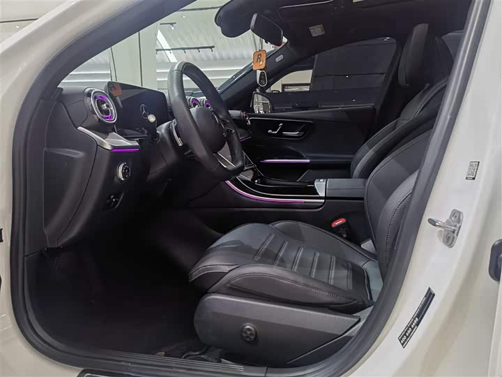 Фото 7 - Mercedes-Benz C-Class