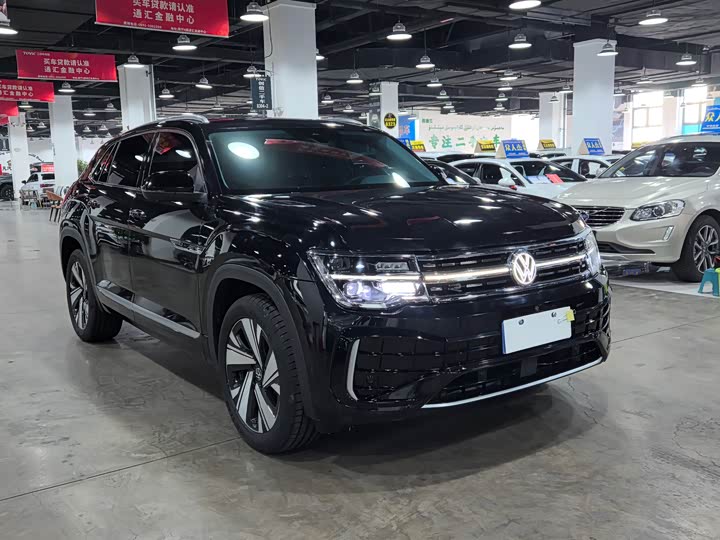 Фото 2 - Volkswagen Teramont X