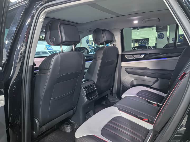 Фото 8 - Volkswagen Teramont X