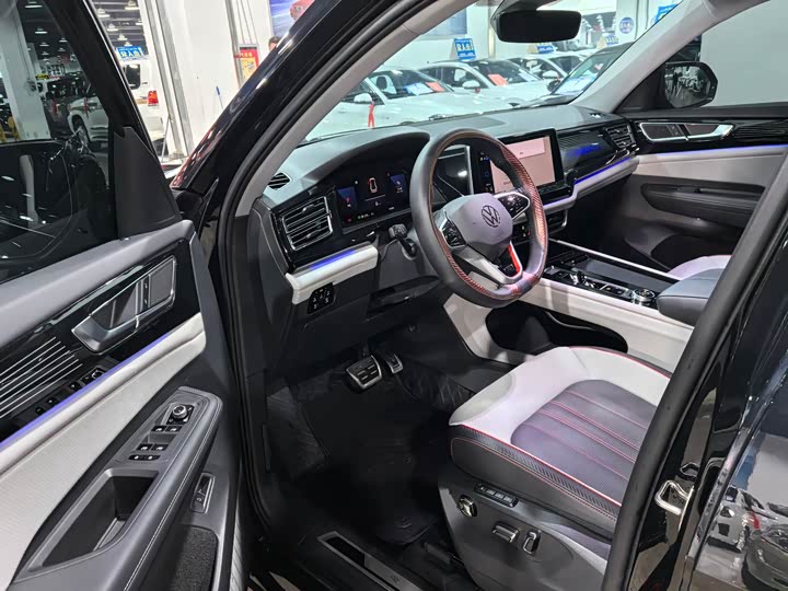 Фото 9 - Volkswagen Teramont X