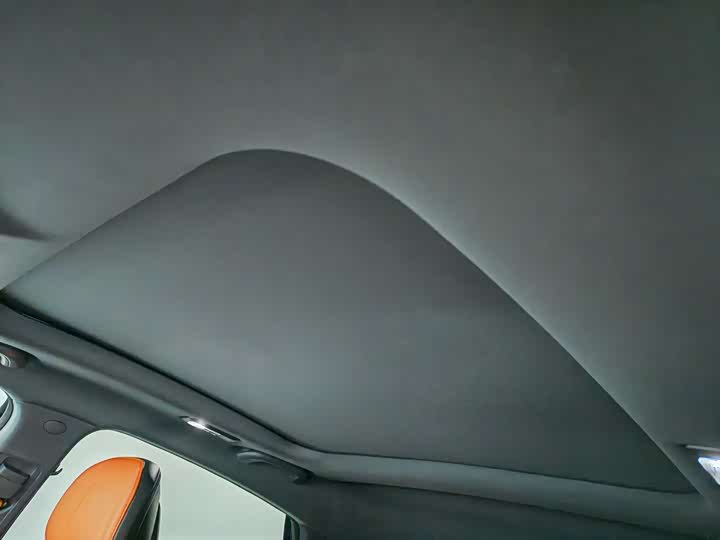 Фото 8 - Changan UNI-V