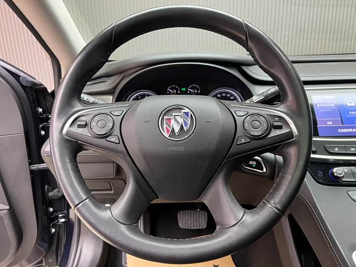 Фото 6 - Buick LaCrosse