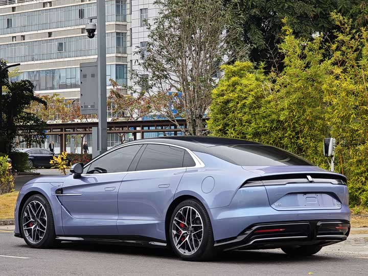 Фото 7 - BYD Yangwang U7