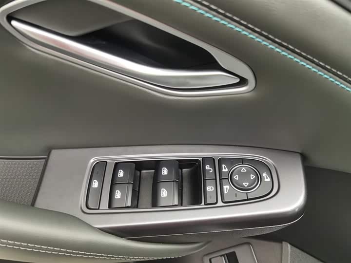 Фото 9 - BYD Song L DM-i Hybrid