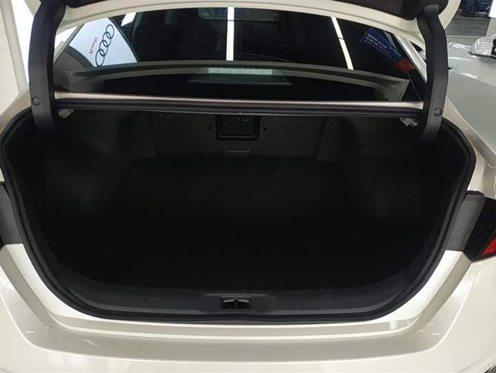 Фото 4 - Nissan Teana