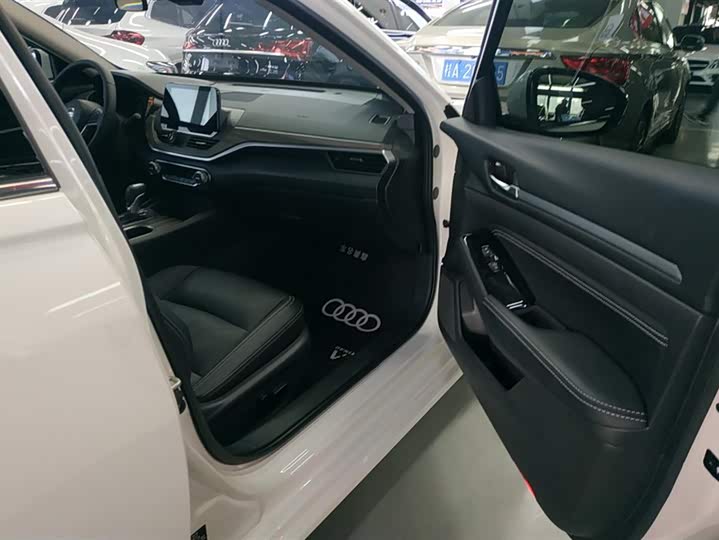 Фото 8 - Nissan Teana