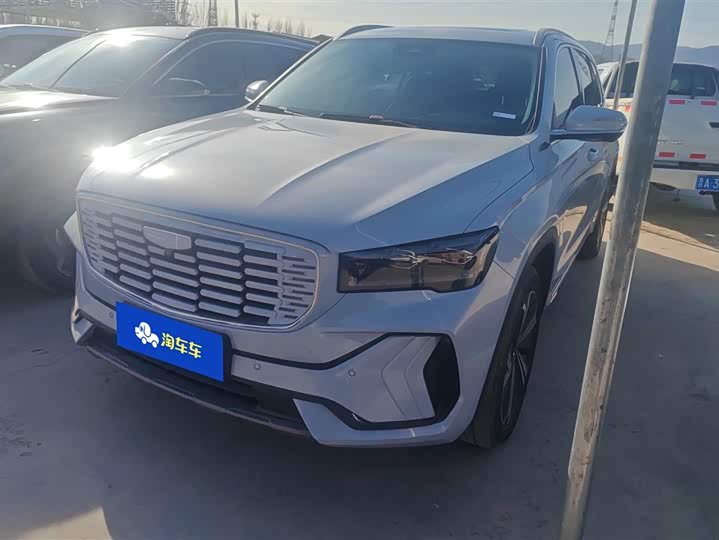 Фото 1 - Geely Monjaro