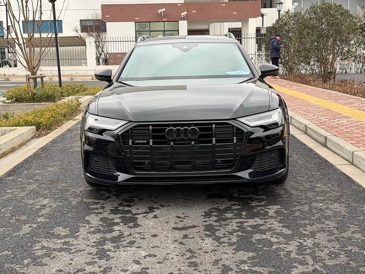 Фото 2 - Audi A6