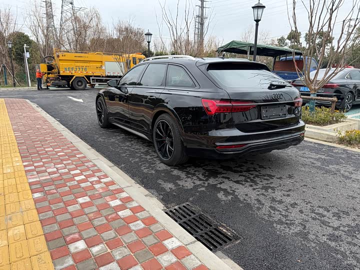 Фото 7 - Audi A6