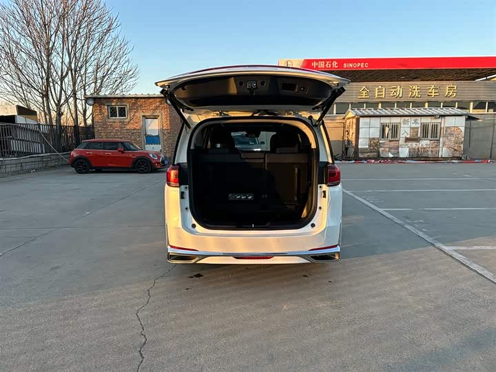 Фото 8 - GAC Trumpchi M8