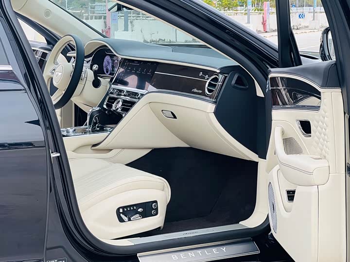 Фото 6 - Bentley Flying Spur