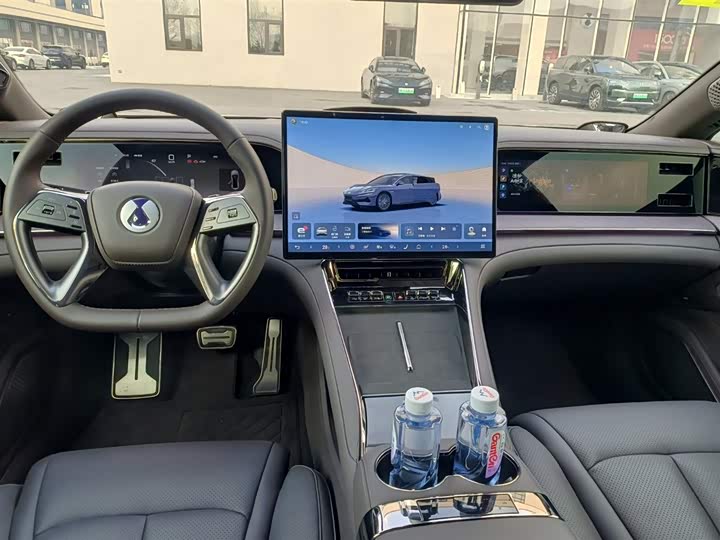 Фото 5 - Denza Z9