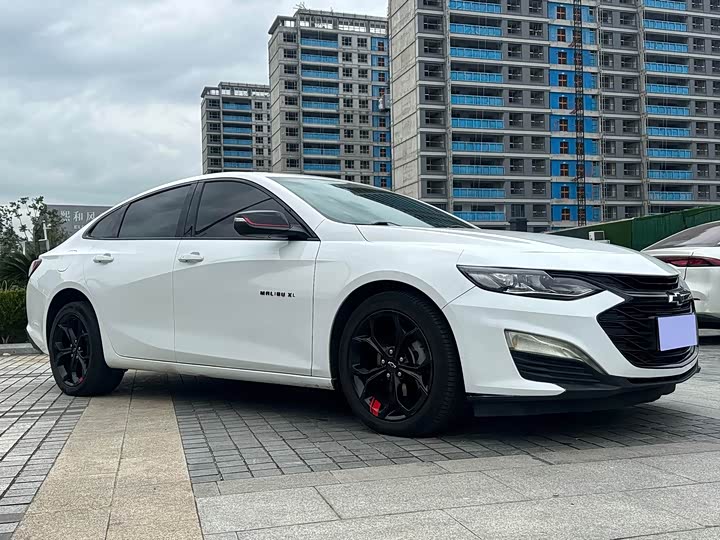 Фото 3 - Chevrolet Malibu XL